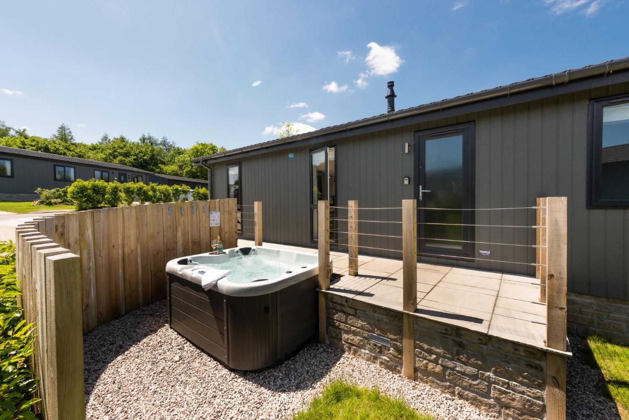 Buttercup Lodge, 33 Roadford Lake Lodges Lifton Dış mekan fotoğraf